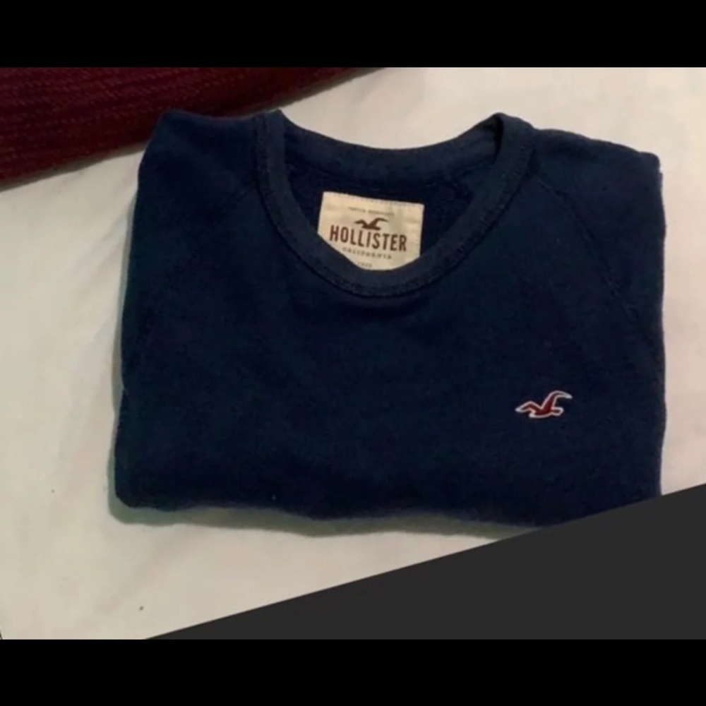 Navy Hollister sweater